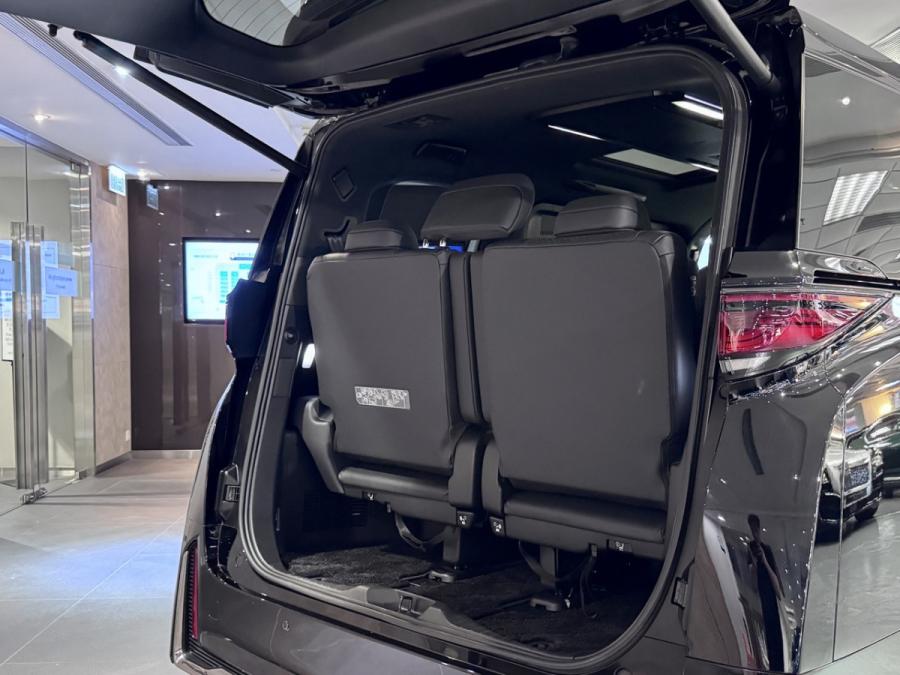 VELLFIRE Z PREMIER HEV - Image 17